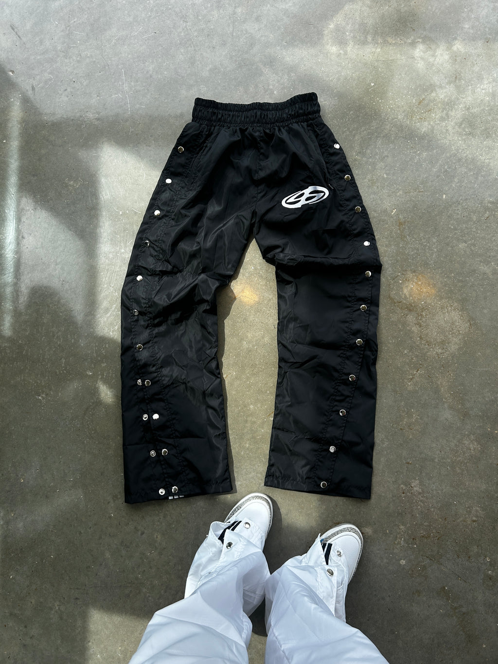 Black breakaway